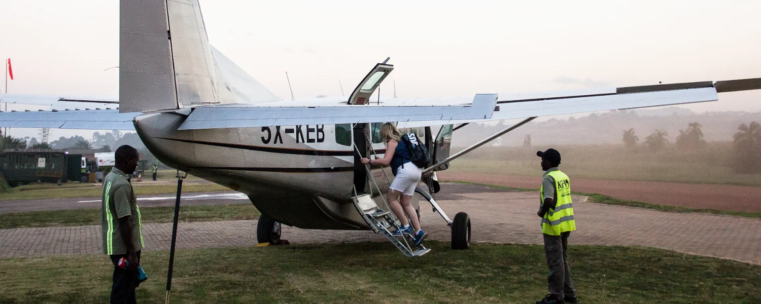 International airfare is usually the first major expense when planning a Uganda Safari from France. Flight prices vary depending on the departure city, travel season, airline, and how early tickets are booked.
