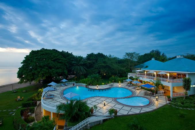 Serena Lake Kivu swimming pool view