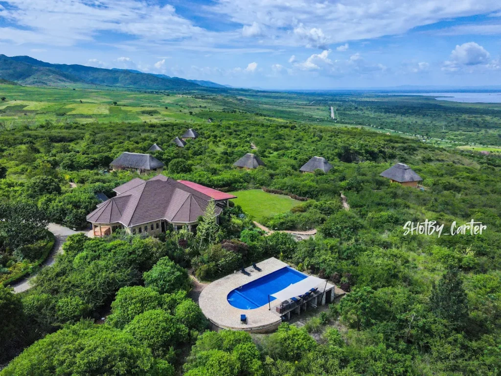 Elephant Plains Lodge overlooking Queen Elizabeth National Park